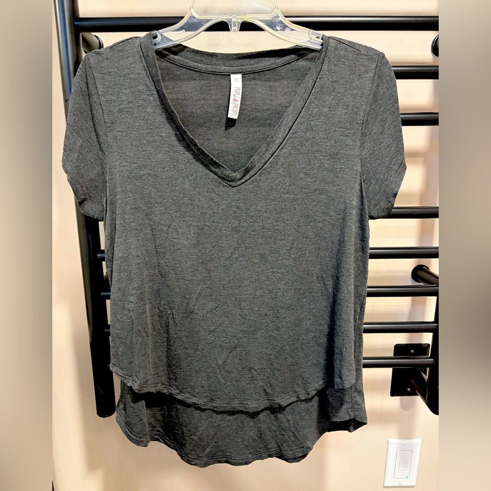 V-Neck Boyfriend Nursing Tee